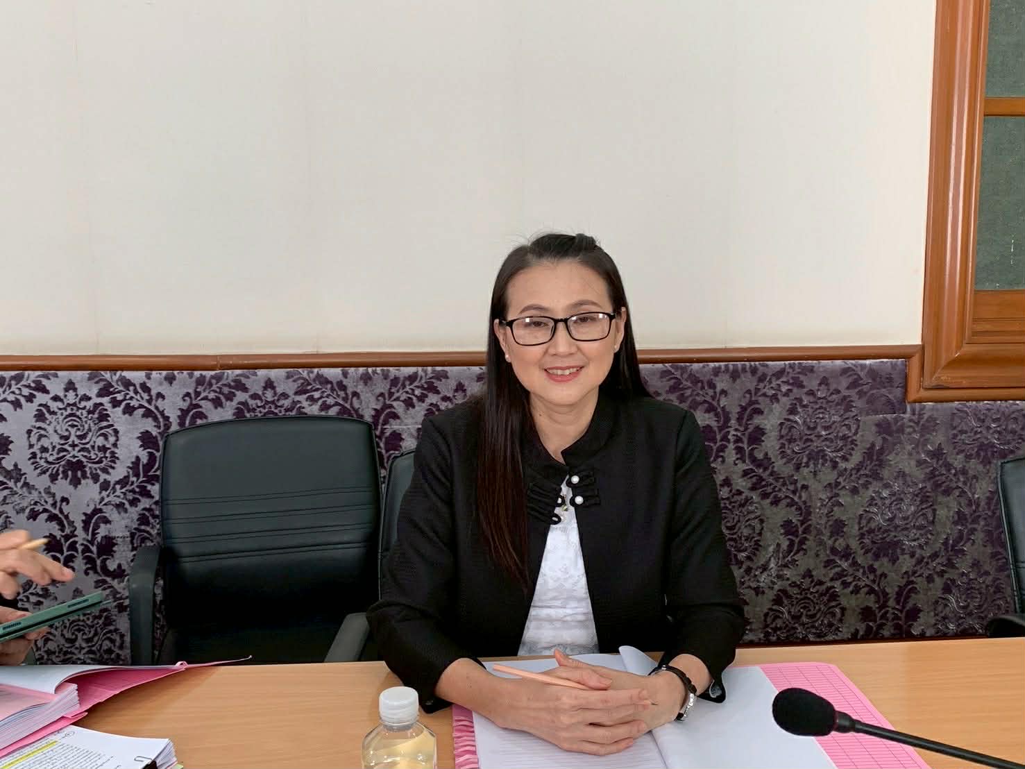 title - ส.ป.ก. ประชุมคณะกรรมการตัดสินการประกวดบทความวิชาการและเรียงความ เนื่องในโอกาสวันคล้ายวันสถาปนา ส.ป.ก. ครบรอบ 51 ปี 